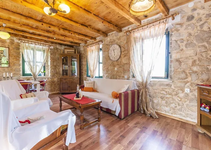 House With Two Bedrooms Dinko Hh Vrgorac